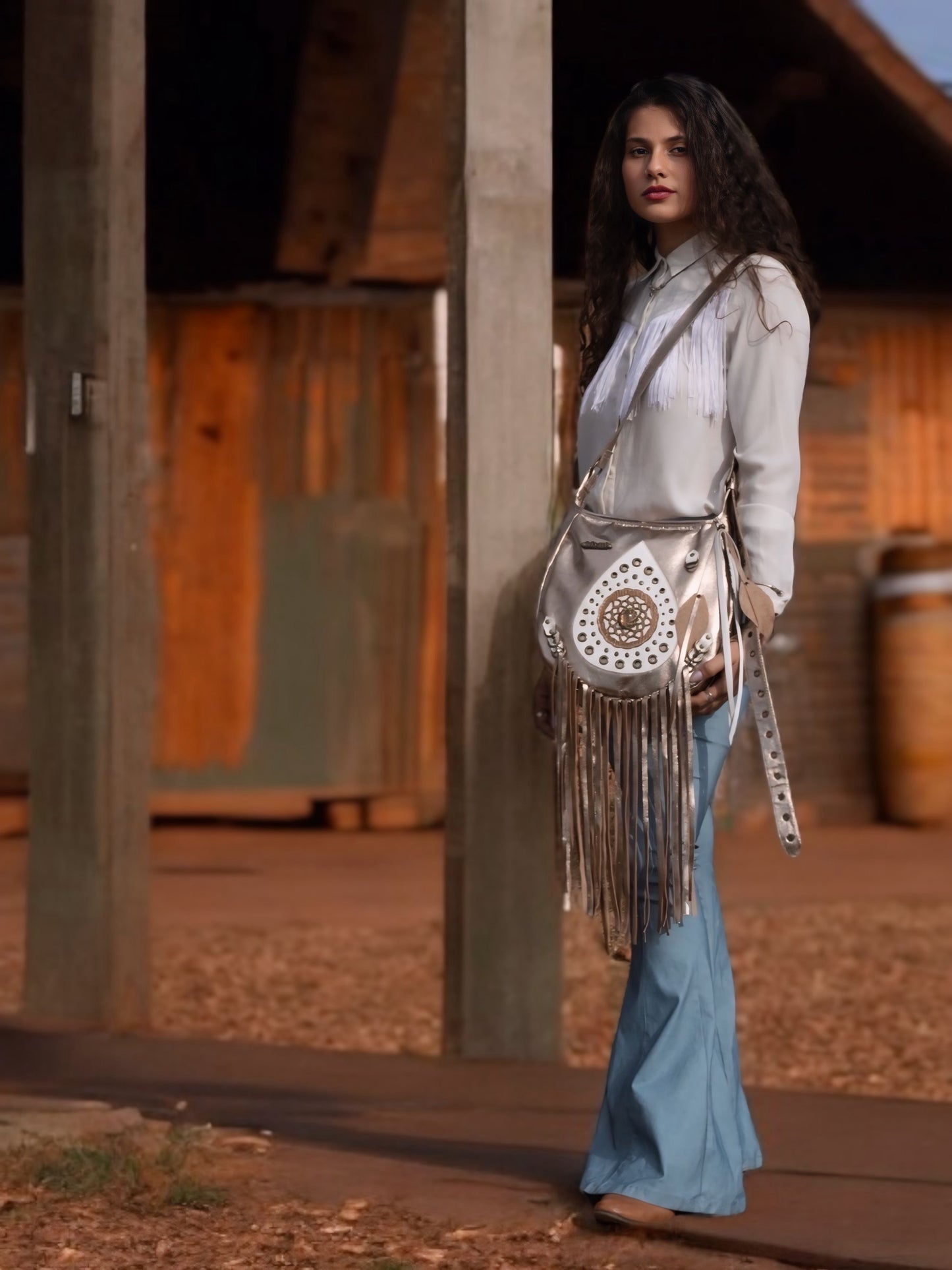 Bolsa Com Franja Boho Khiara Couro