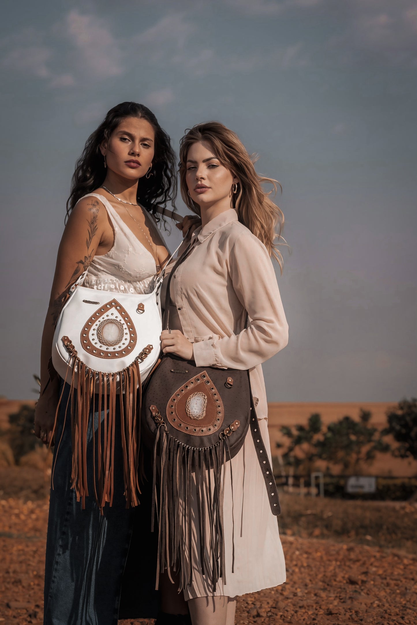 Bolsa Com Franja Boho Lívia Couro